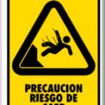 Señal Modelo 159 Precaucion Riesgo De Caer 30X40 Normal Estireno
